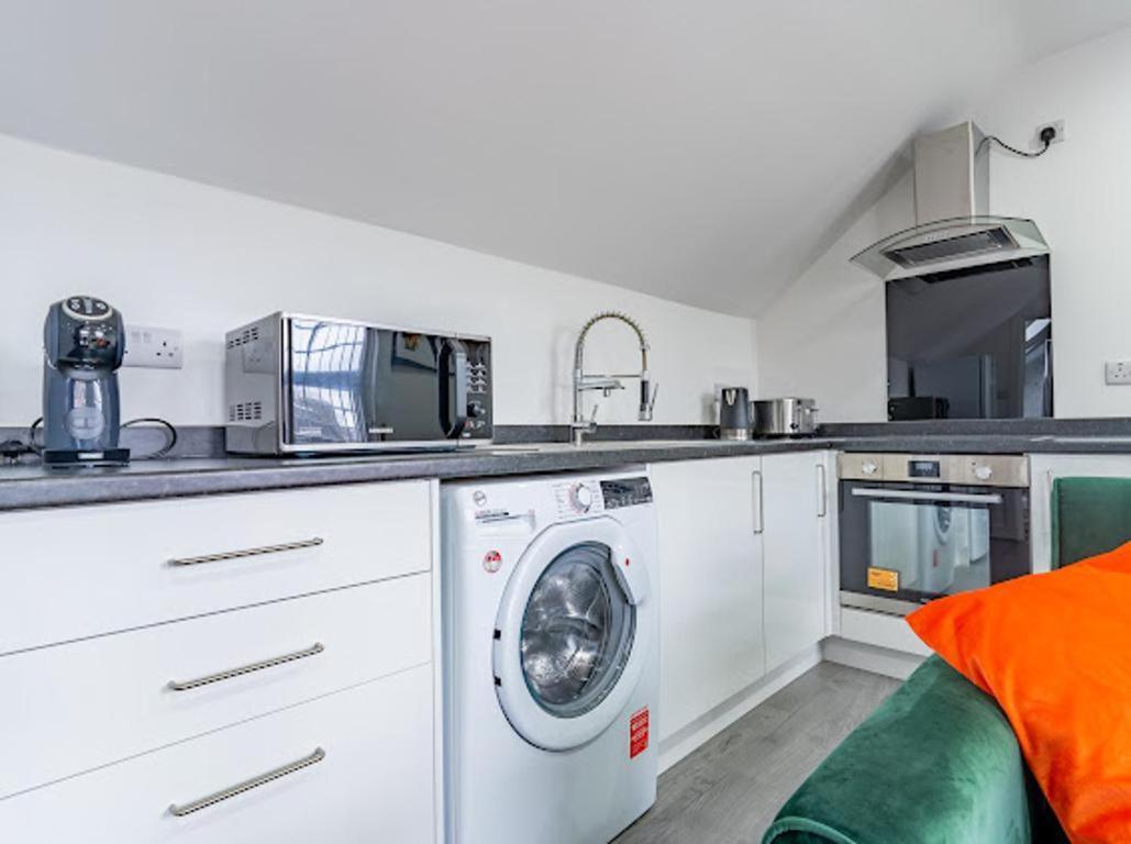 Cool Top Floor Apartment Very Near Birmingham Centre Esterno foto